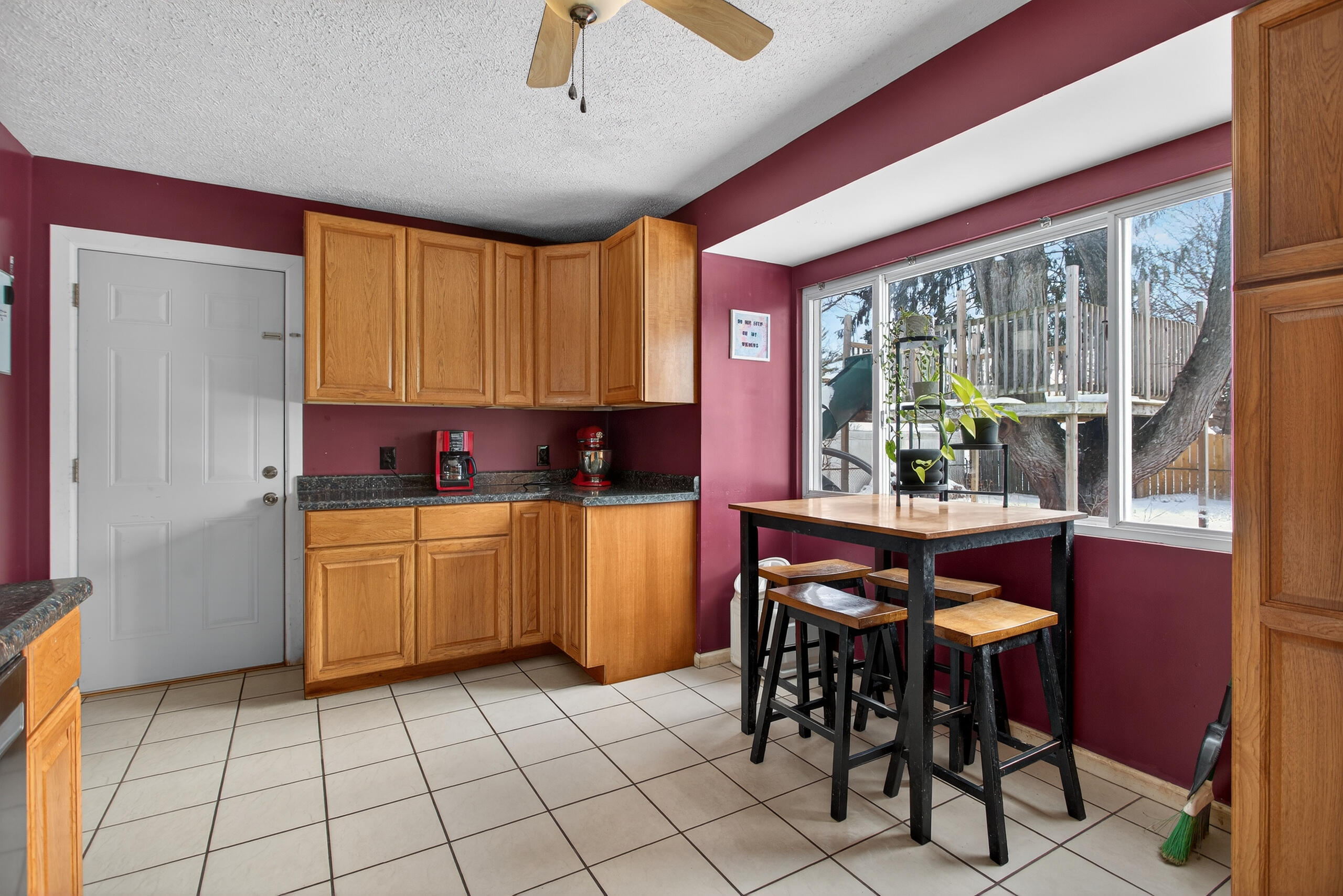 615 Sioux Street Jackson, MI 49203 - Photo 13 of 34 008_0N0A3138