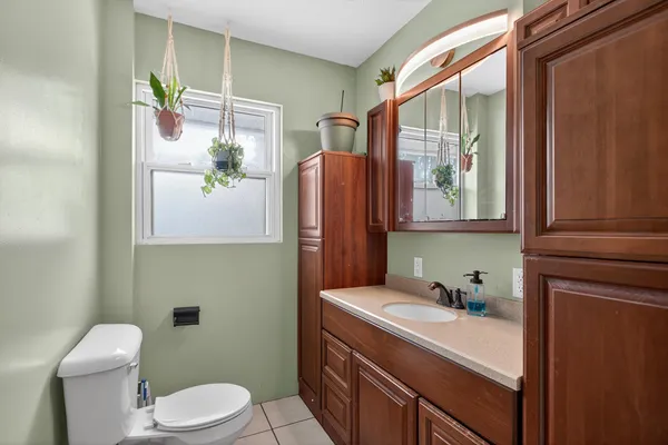 $243,000 | 615 Sioux Street, Jackson, MI 49203