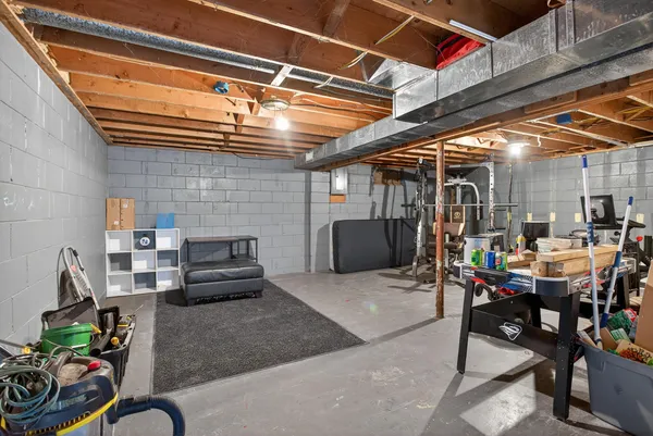 $243,000 | 615 Sioux Street, Jackson, MI 49203