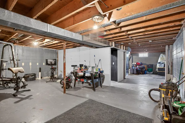 $243,000 | 615 Sioux Street, Jackson, MI 49203