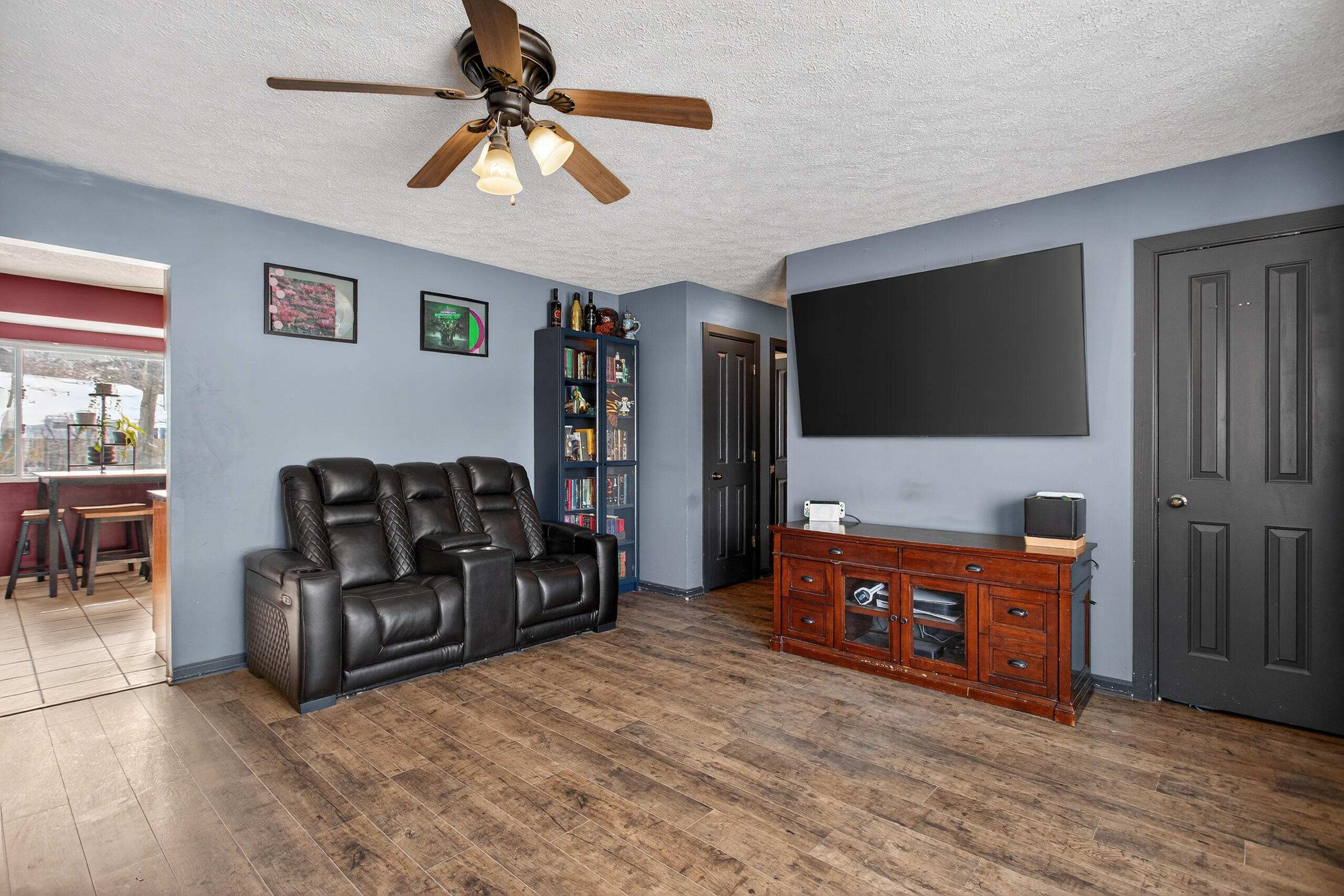 615 Sioux Street Jackson, MI 49203 - Photo 9 of 35 001_0N0A3116