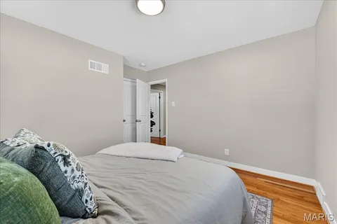 $389,900 | 8628 Mayflower Court, St. Louis, MO 63132