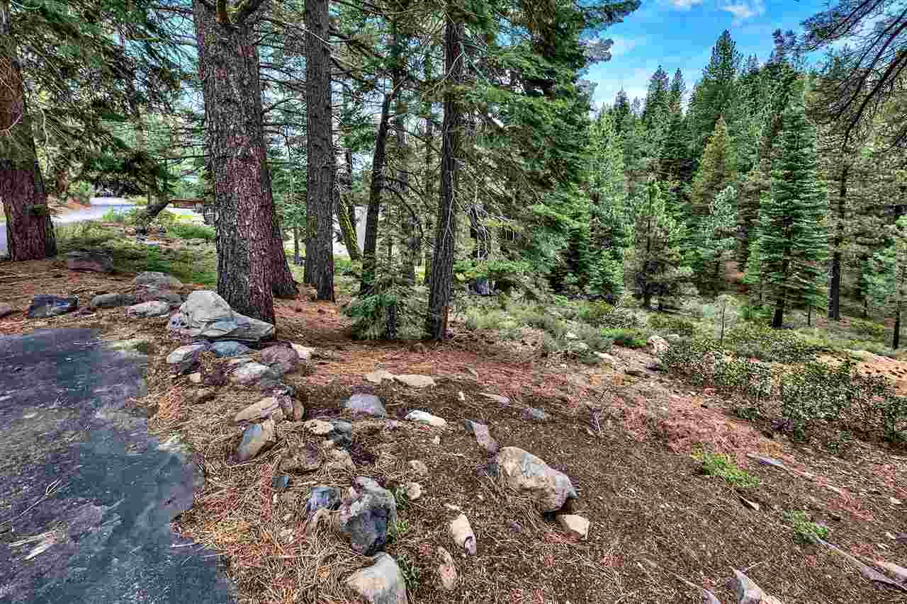 11813 Kitzbuhel Road Truckee, CA 96161 - Photo 11 of 15 Gallery Image 11