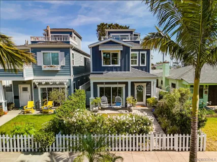 $2,949,999 | 835 Beryl Street, San Diego, CA 92109
