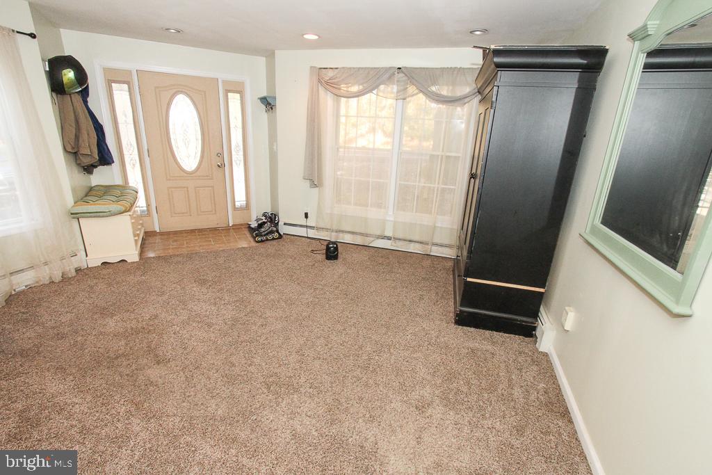 1475 California Road Quakertown, PA 18951 - Photo 4 of 24 LIVING ROOM