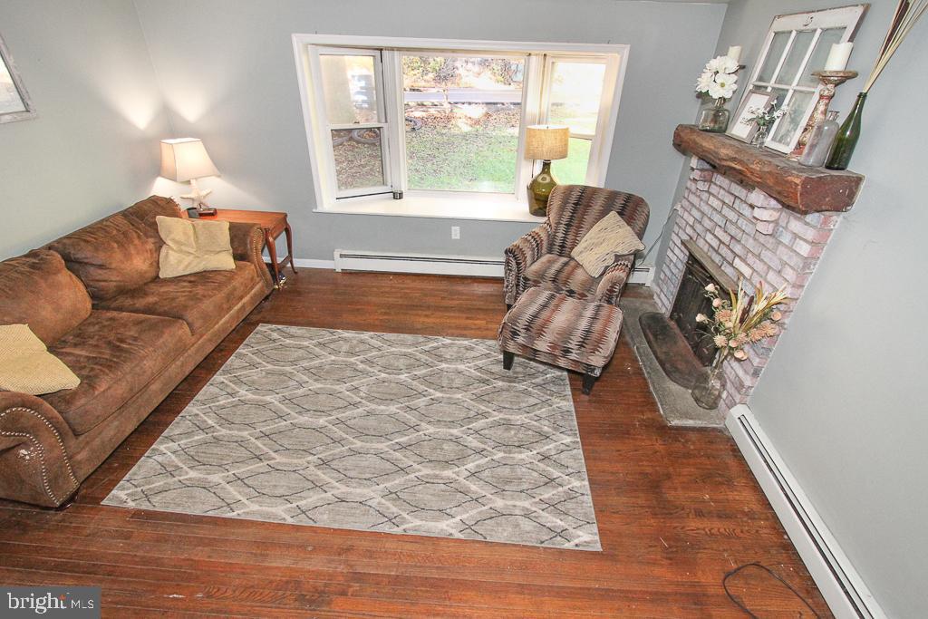 1475 California Road Quakertown, PA 18951 - Photo 8 of 24 FAMILY ROOM