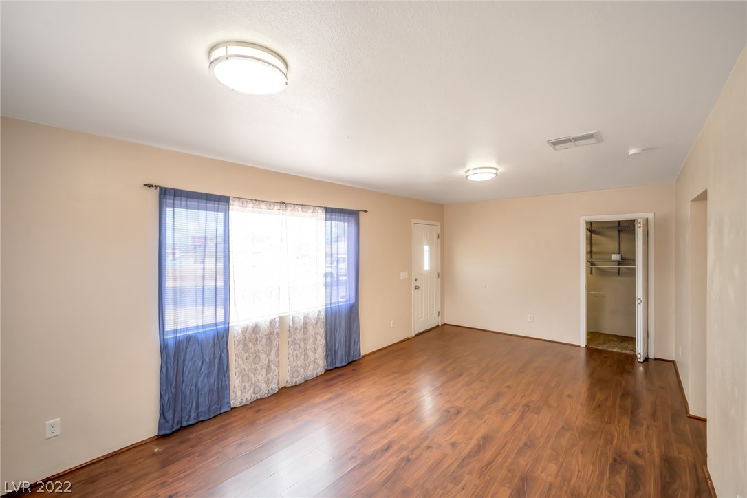 127 West Victory Road Henderson, NV 89015 - Photo 12 of 75 Gallery Image 12