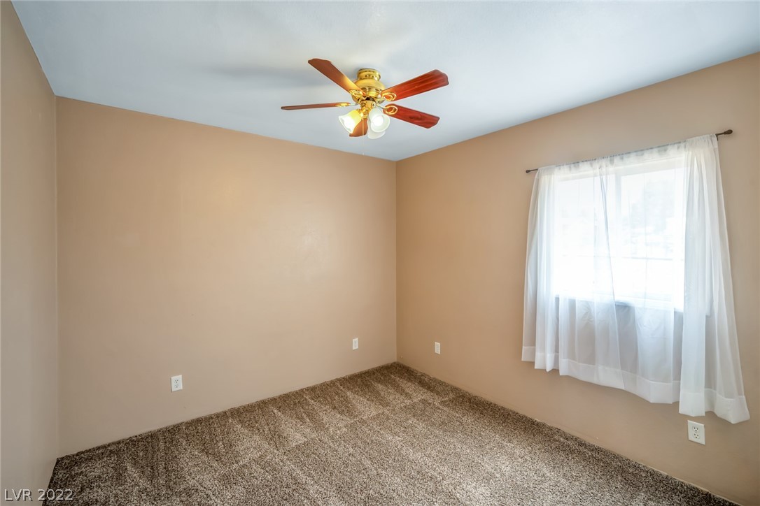 127 West Victory Road Henderson, NV 89015 - Photo 16 of 75 Gallery Image 16