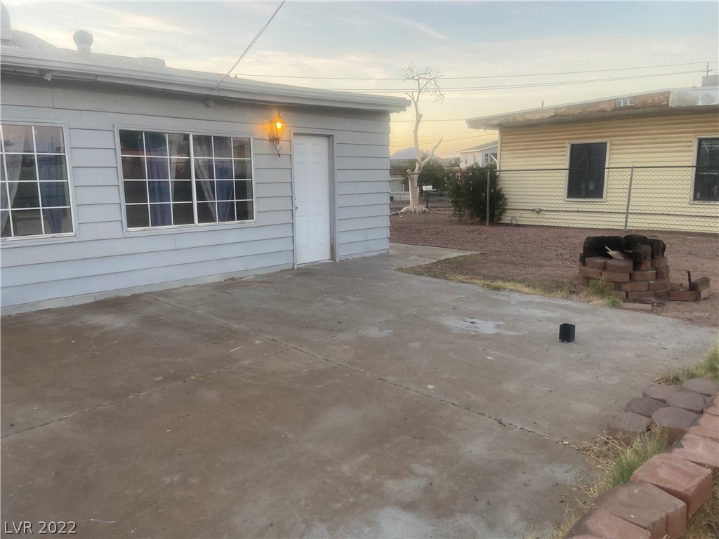 127 West Victory Road Henderson, NV 89015 - Photo 2 of 75 Gallery Image 2