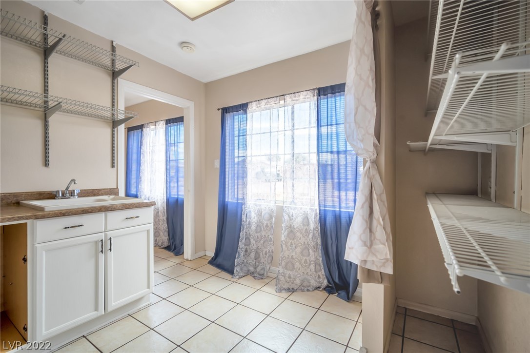 127 West Victory Road Henderson, NV 89015 - Photo 27 of 75 Gallery Image 27