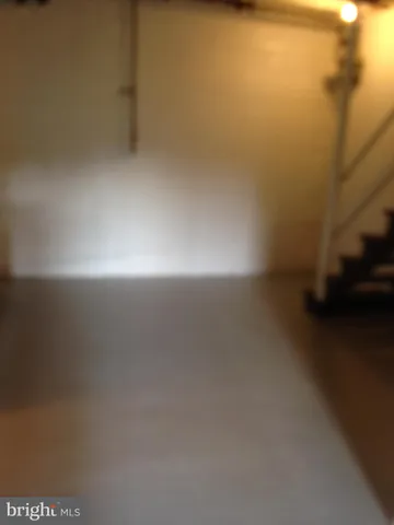 a view of room and a yard