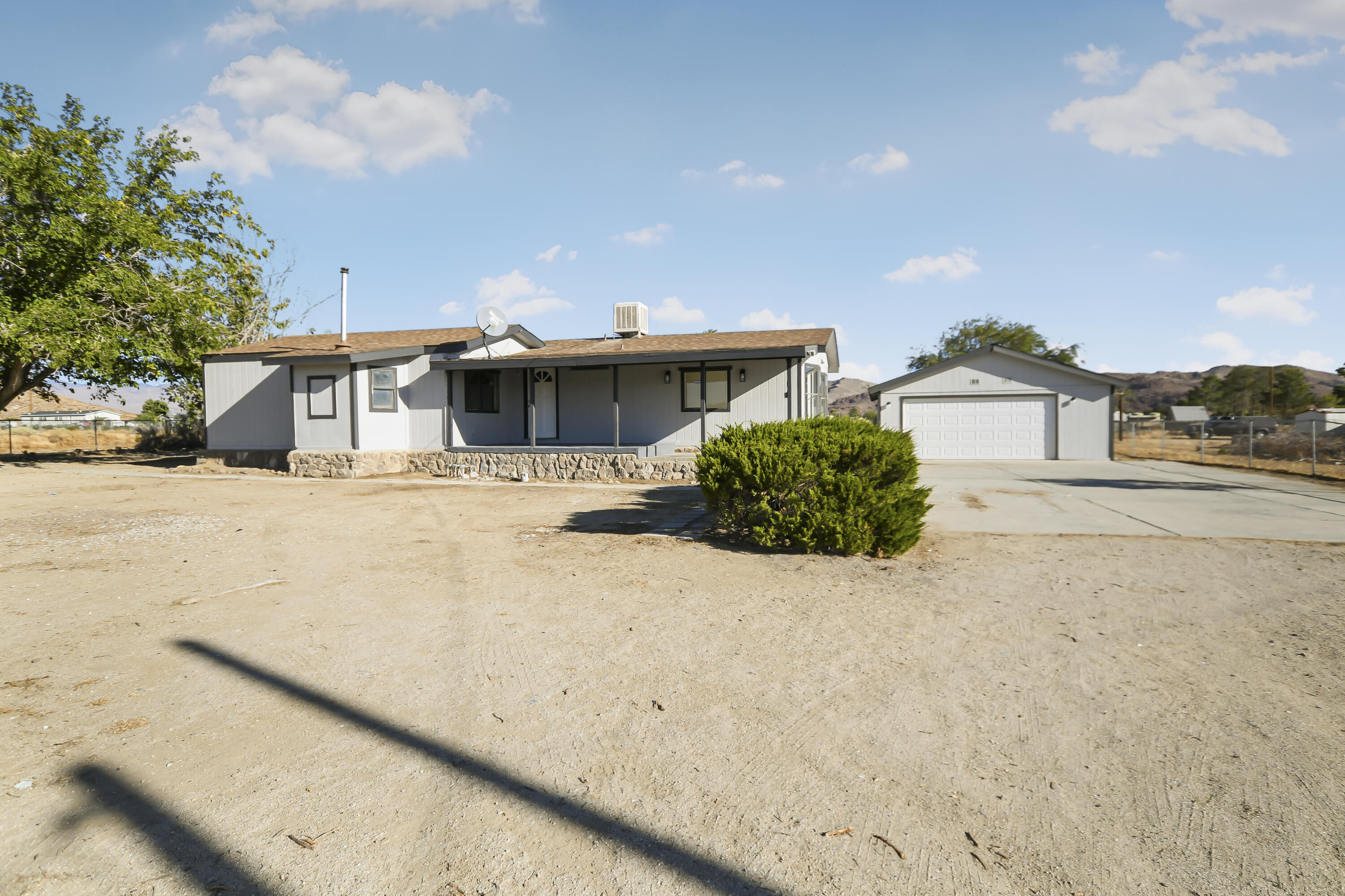 6359 Sweetser Road Rosamond, CA 93560 - Photo 1 of 23 DSC_3323