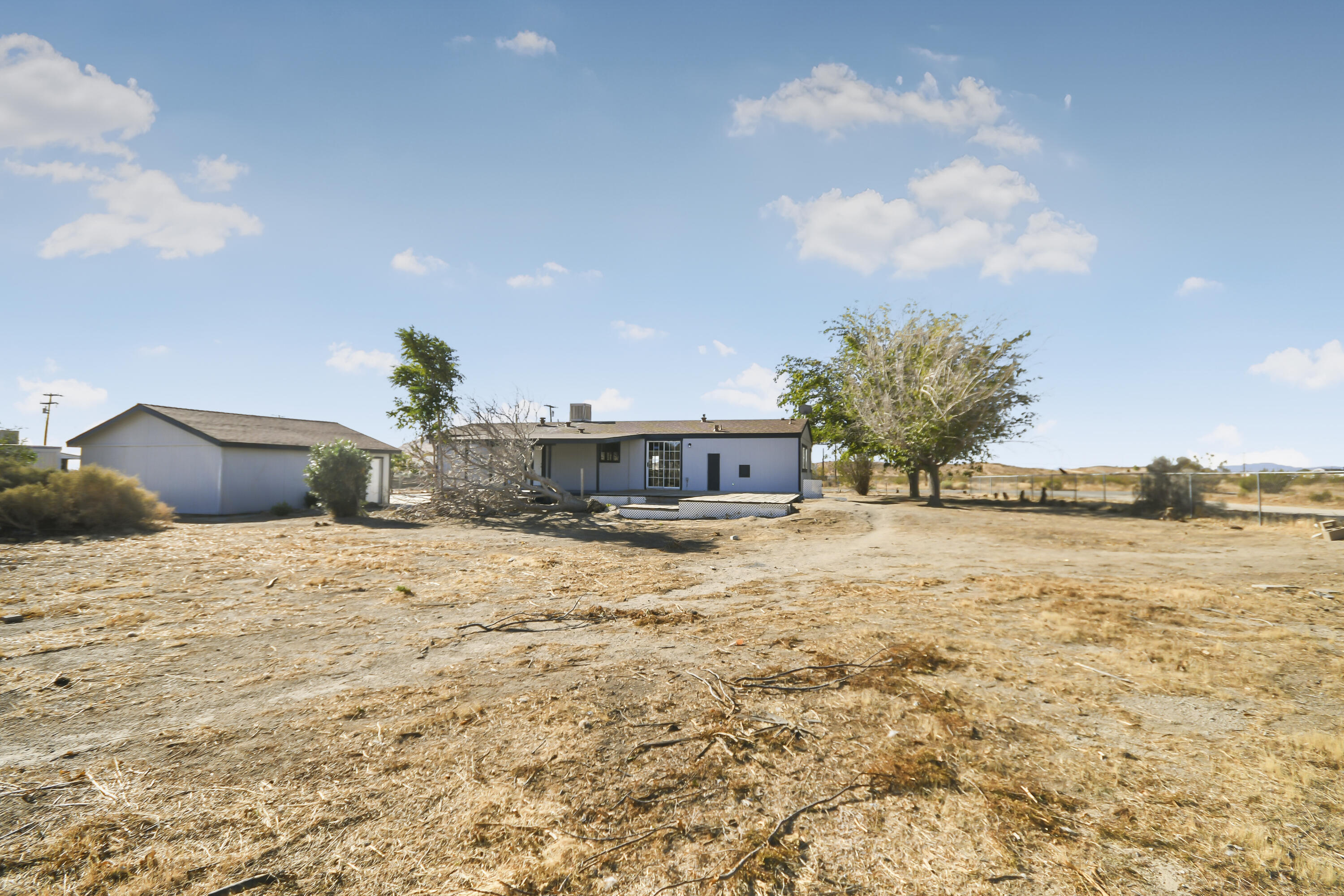 6359 Sweetser Road Rosamond, CA 93560 - Photo 17 of 23 DSC_3503