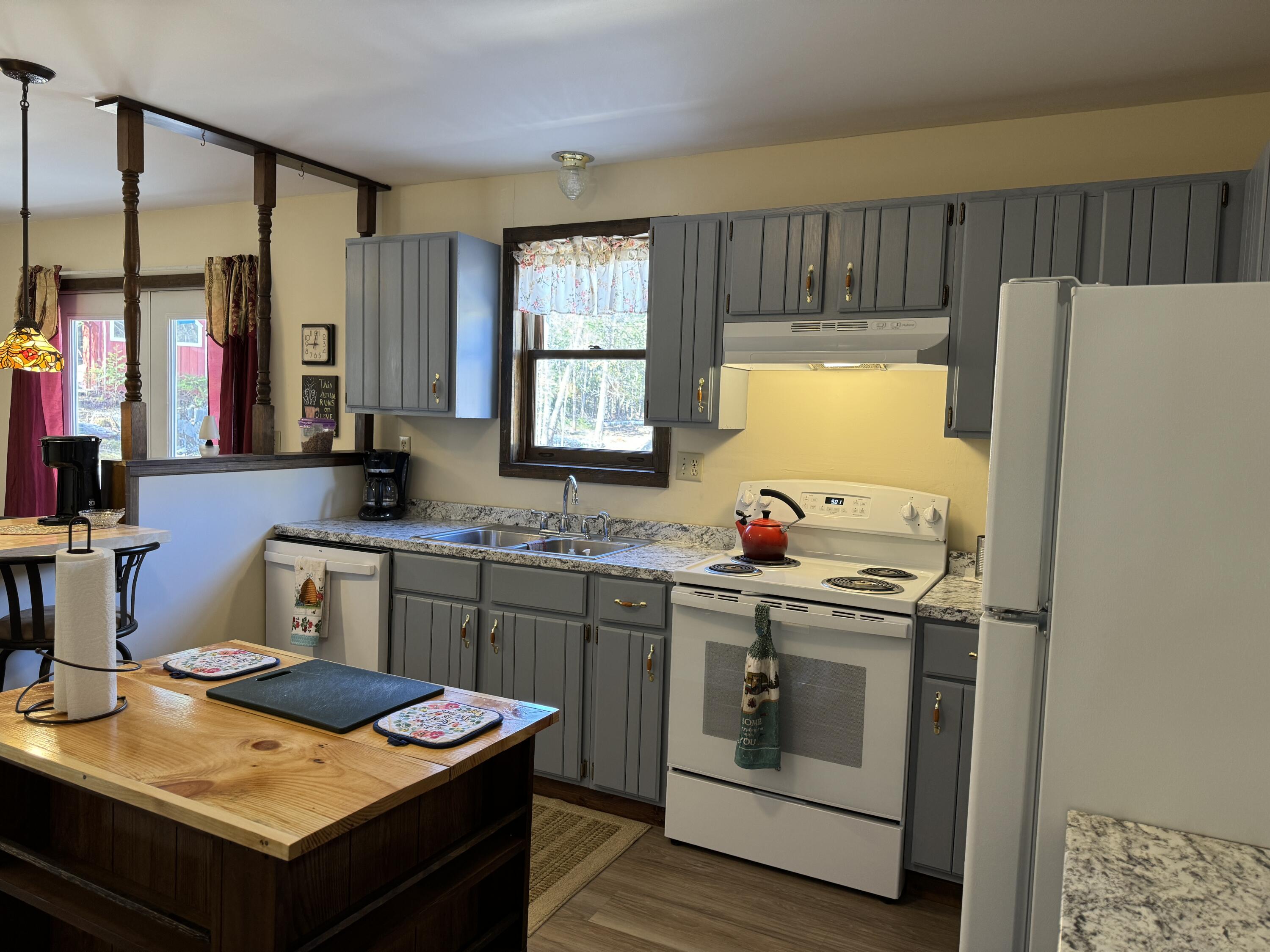 295 North Guilford Road Monson, ME 04464 - Photo 6 of 57 IMG_4709