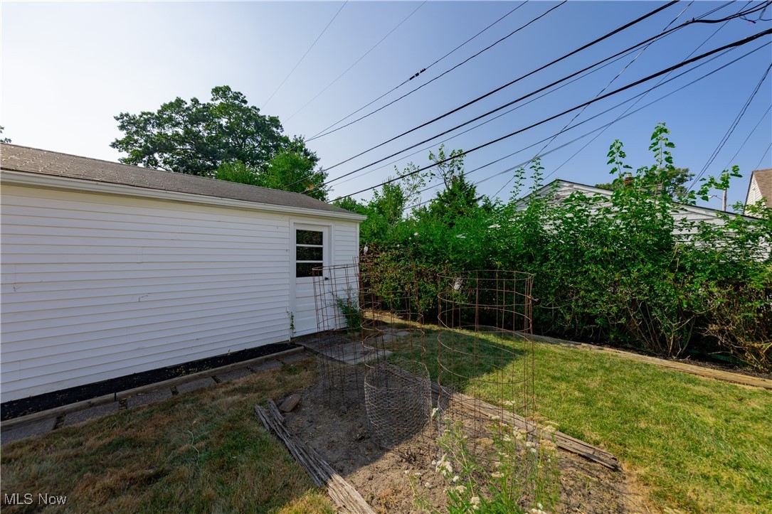 29103 Barjode Road Eastlake, OH 44095 - Photo 31 of 31 View of yard