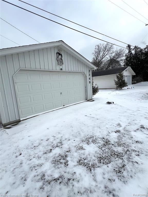 2255 Lakeshore Road Applegate, MI 48401 - Photo 8 of 11