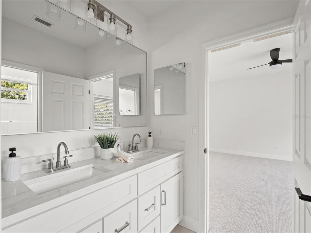 11621 Renaissance View Court Tampa, FL 33626 - Photo 34 of 83 Gallery Image 34