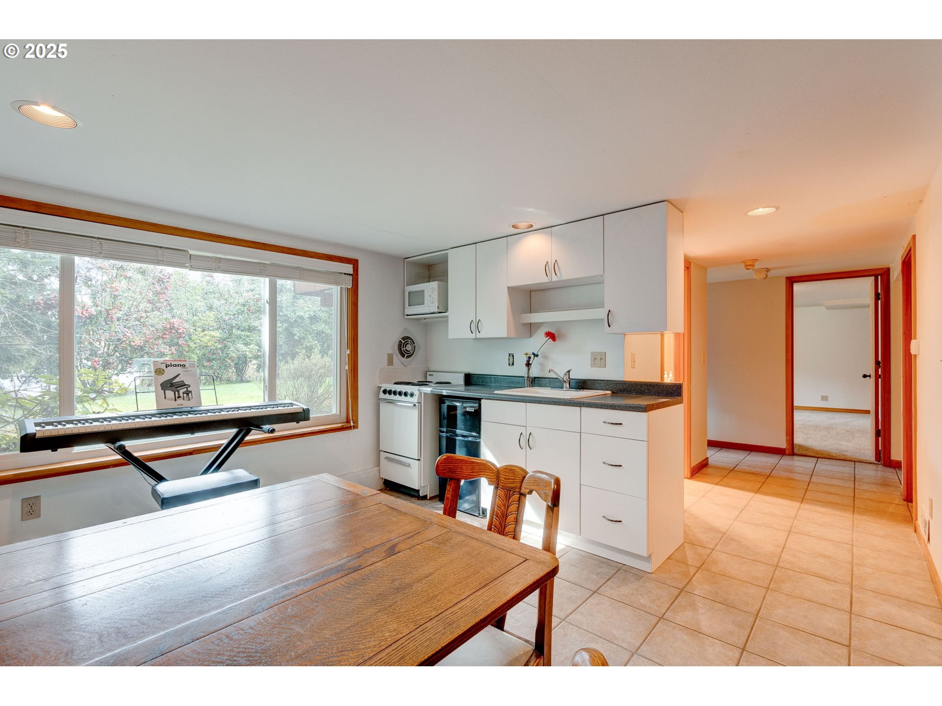 6325 Southwest 50th Avenue Portland, OR 97221 - Photo 16 of 30 Gallery Image 16