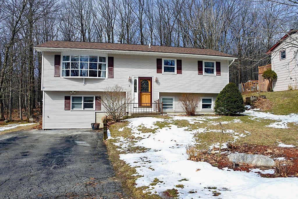 5 Shepherd Lane Rutland, VT 05701 - Photo 1 of 40