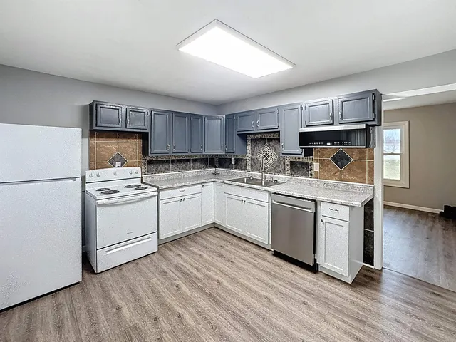 $160,000 | 11244 140th St Place, Davenport, IA 52804