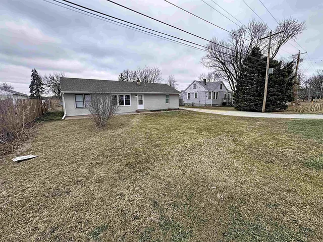 $160,000 | 11244 140th St Place, Davenport, IA 52804