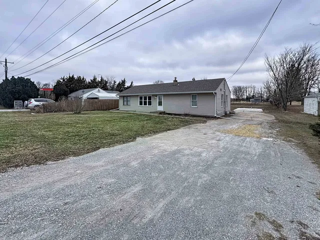 $160,000 | 11244 140th St Place, Davenport, IA 52804