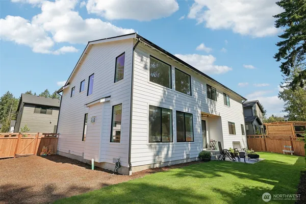 $1,060,000 | 21016 67th St Court East, Bonney Lake, WA 98391
