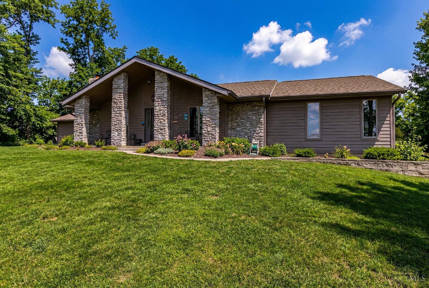 1634 Hine Road Hamilton, OH 45013 - Photo 6 of 59 Gallery Image 6