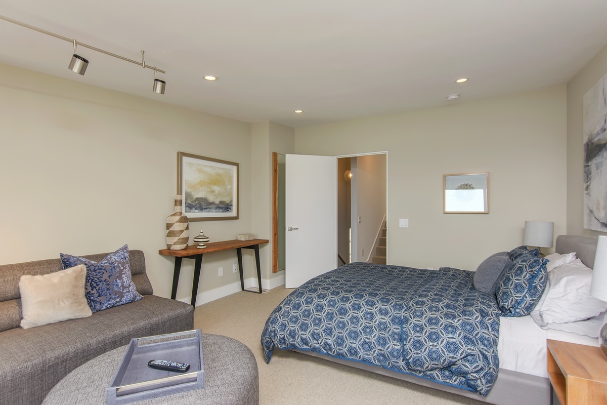 1870 Parliament Road Encinitas, CA 92024 - Photo 19 of 25