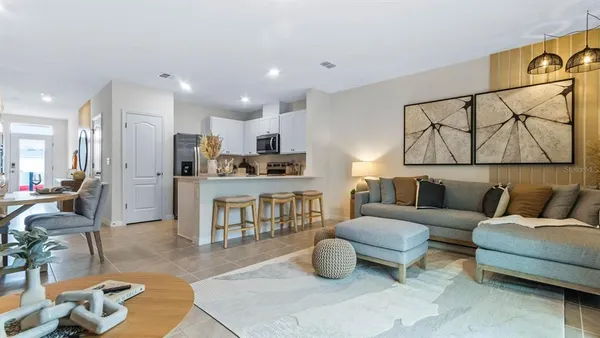 $295,990 | 447 Warm Heron Place, Ruskin, FL 33570