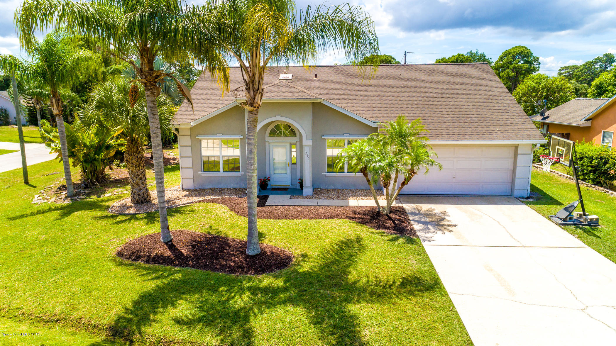 258 Avens Road Northeast Palm Bay, FL 32907 - Photo 3 of 26 258 Avens Rd NE MLS-1