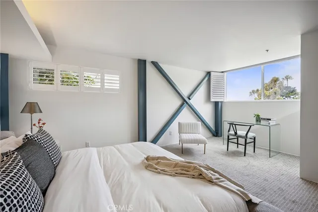 $3,100,000 | 686 Diamond Street, Laguna Beach, CA 92651