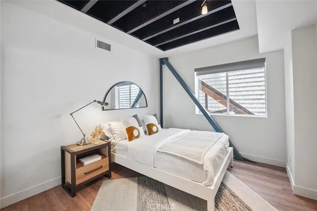 $3,100,000 | 686 Diamond Street, Laguna Beach, CA 92651