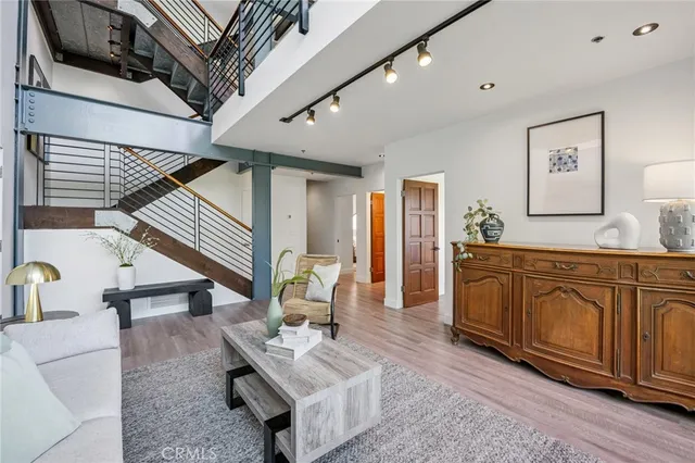 $3,100,000 | 686 Diamond Street, Laguna Beach, CA 92651