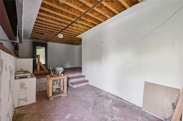 $3,100,000 | 686 Diamond Street, Laguna Beach, CA 92651