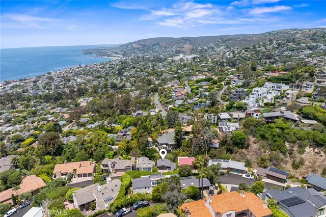 $3,100,000 | 686 Diamond Street, Laguna Beach, CA 92651