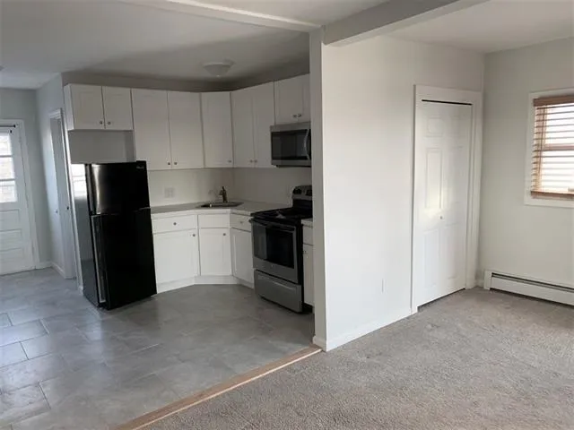 $1,700 | 603 Ocean Boulevard, Unit 1, Hampton, NH 03842