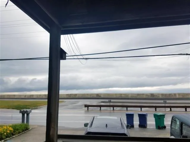 $1,700 | 603 Ocean Boulevard, Unit 1, Hampton, NH 03842