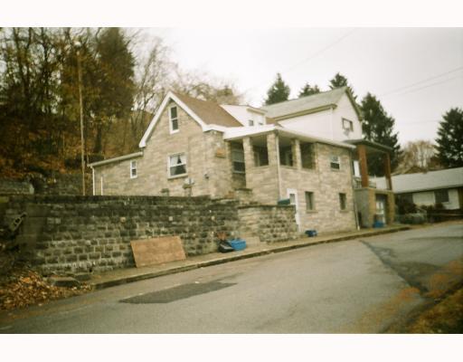 525 Keystone Street Pittsburgh, PA 15215 - Photo 1 of 2 Exterior Front.