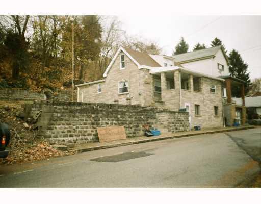 525 Keystone Street Pittsburgh, PA 15215 - Photo 2 of 2 Exterior Front.