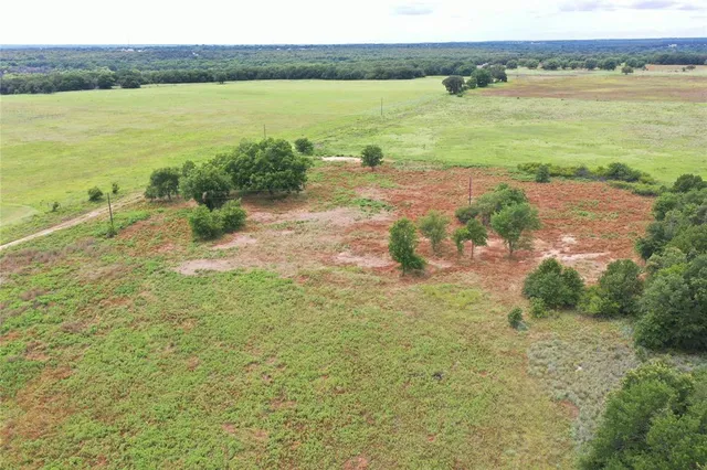 $800,000 | 287 McClain Lane, Sunset, TX 76270
