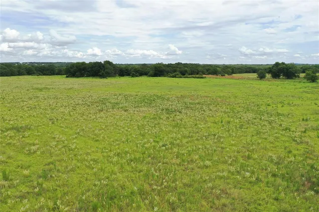 $800,000 | 287 McClain Lane, Sunset, TX 76270