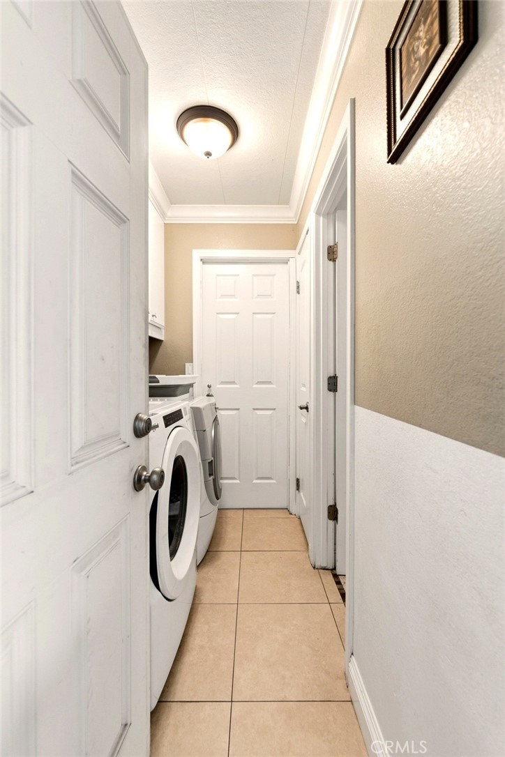 133 Colombo Lane Tustin, CA 92780 - Photo 26 of 26 a view of utility room