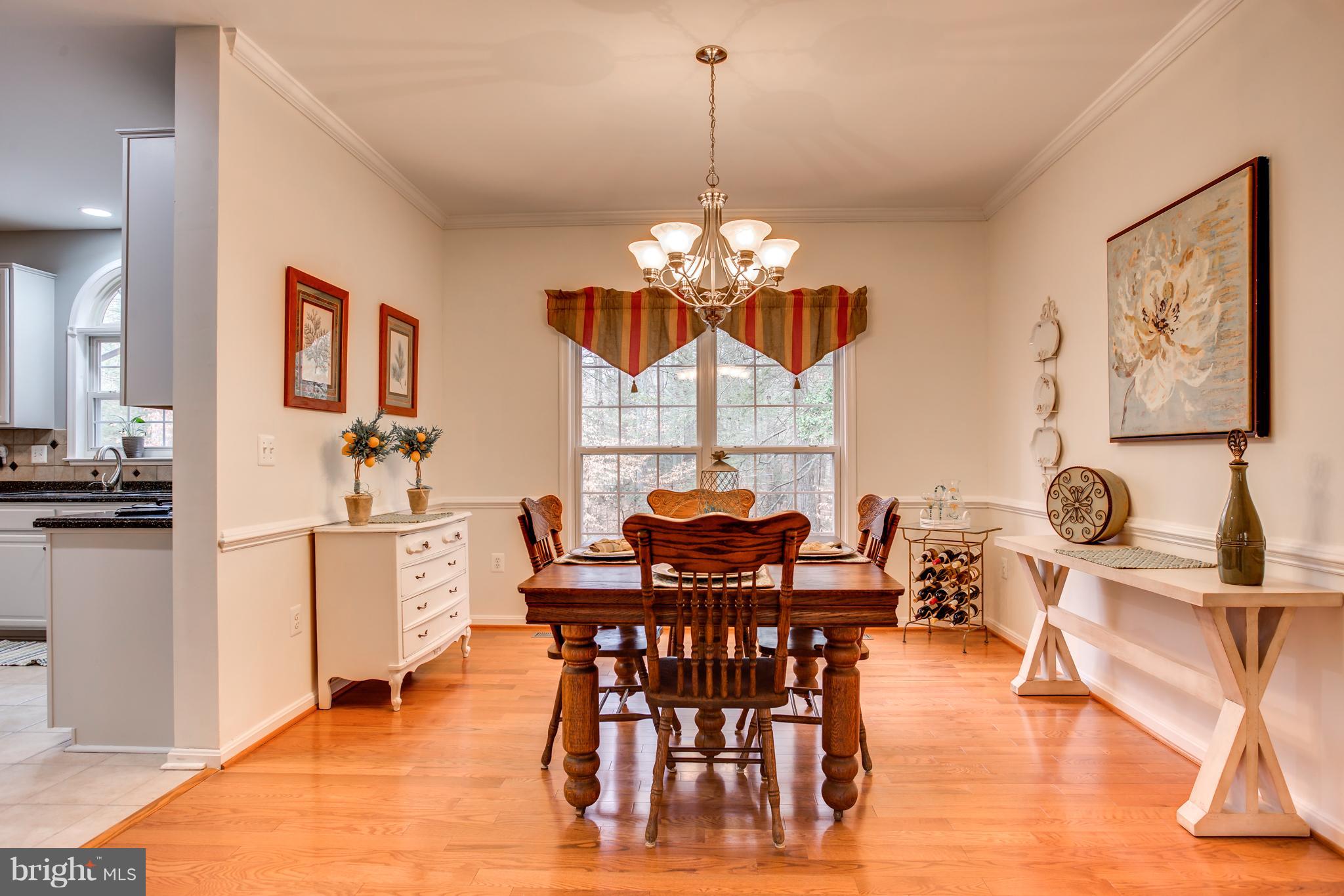 6680 Hunters Ridge Road Manassas, VA 20112 - Photo 11 of 30 Dining Room