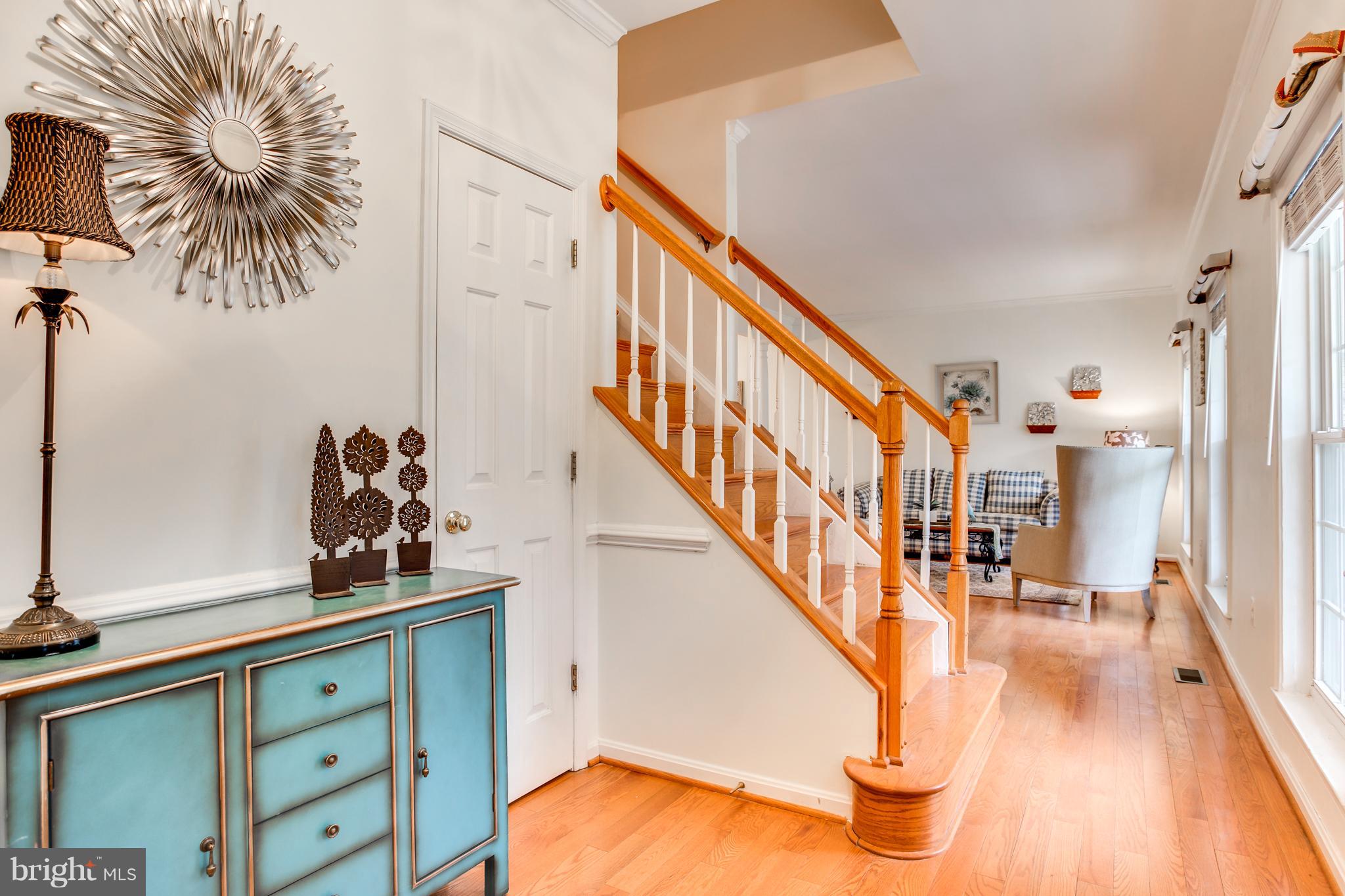 6680 Hunters Ridge Road Manassas, VA 20112 - Photo 13 of 30 Foyer
