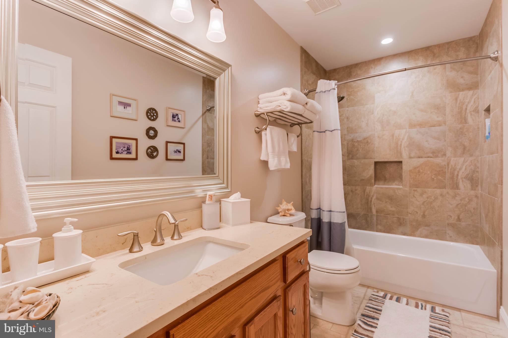 6680 Hunters Ridge Road Manassas, VA 20112 - Photo 21 of 30 Bath