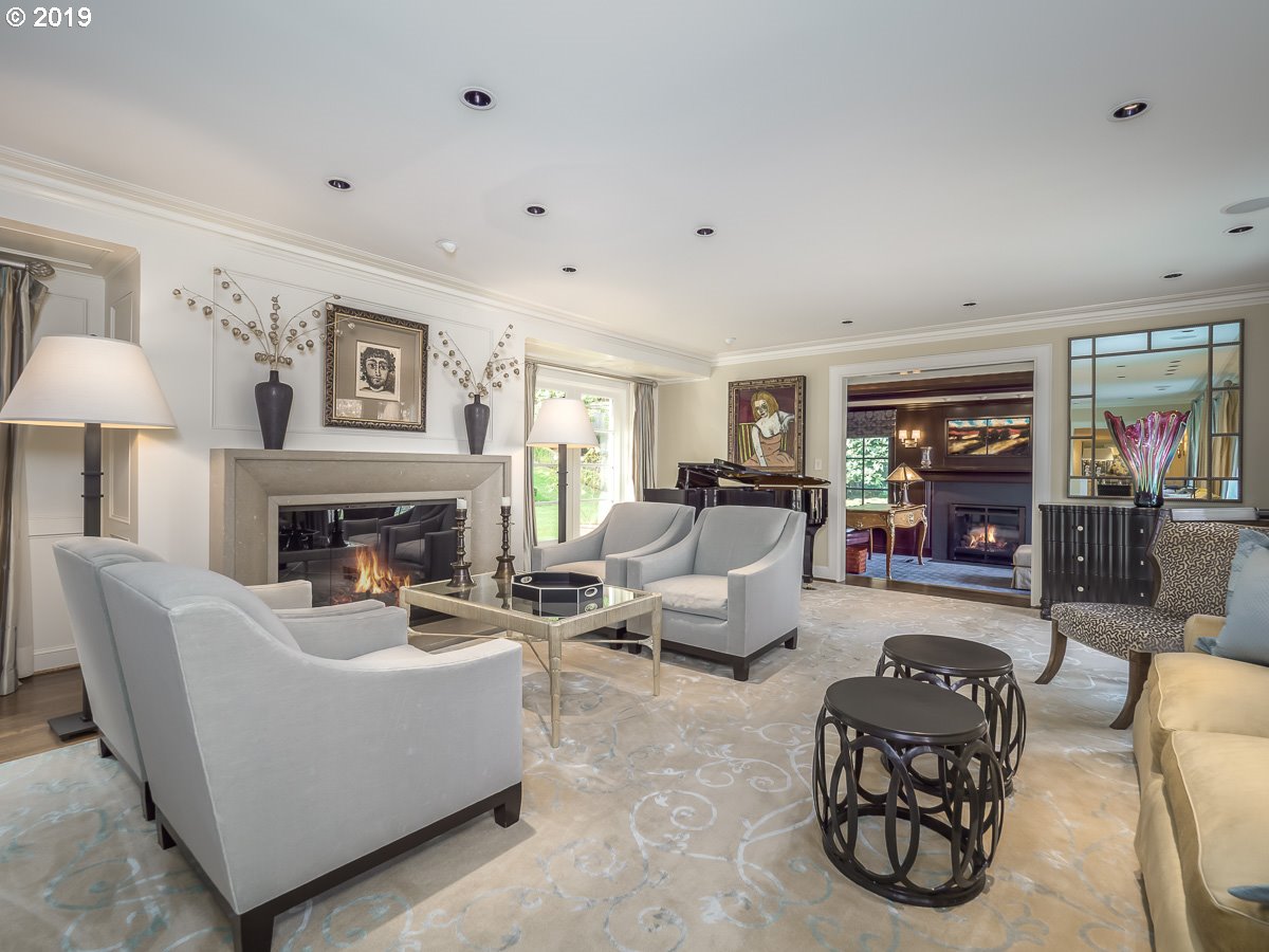 2425 South Military Road Portland, OR 97219 - Photo 11 of 32 Gallery Image 11
