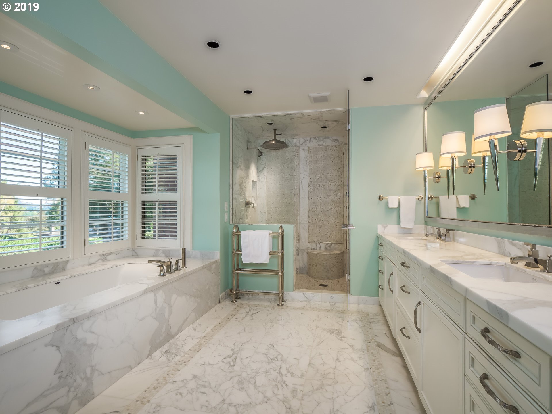 2425 South Military Road Portland, OR 97219 - Photo 16 of 32 Gallery Image 16