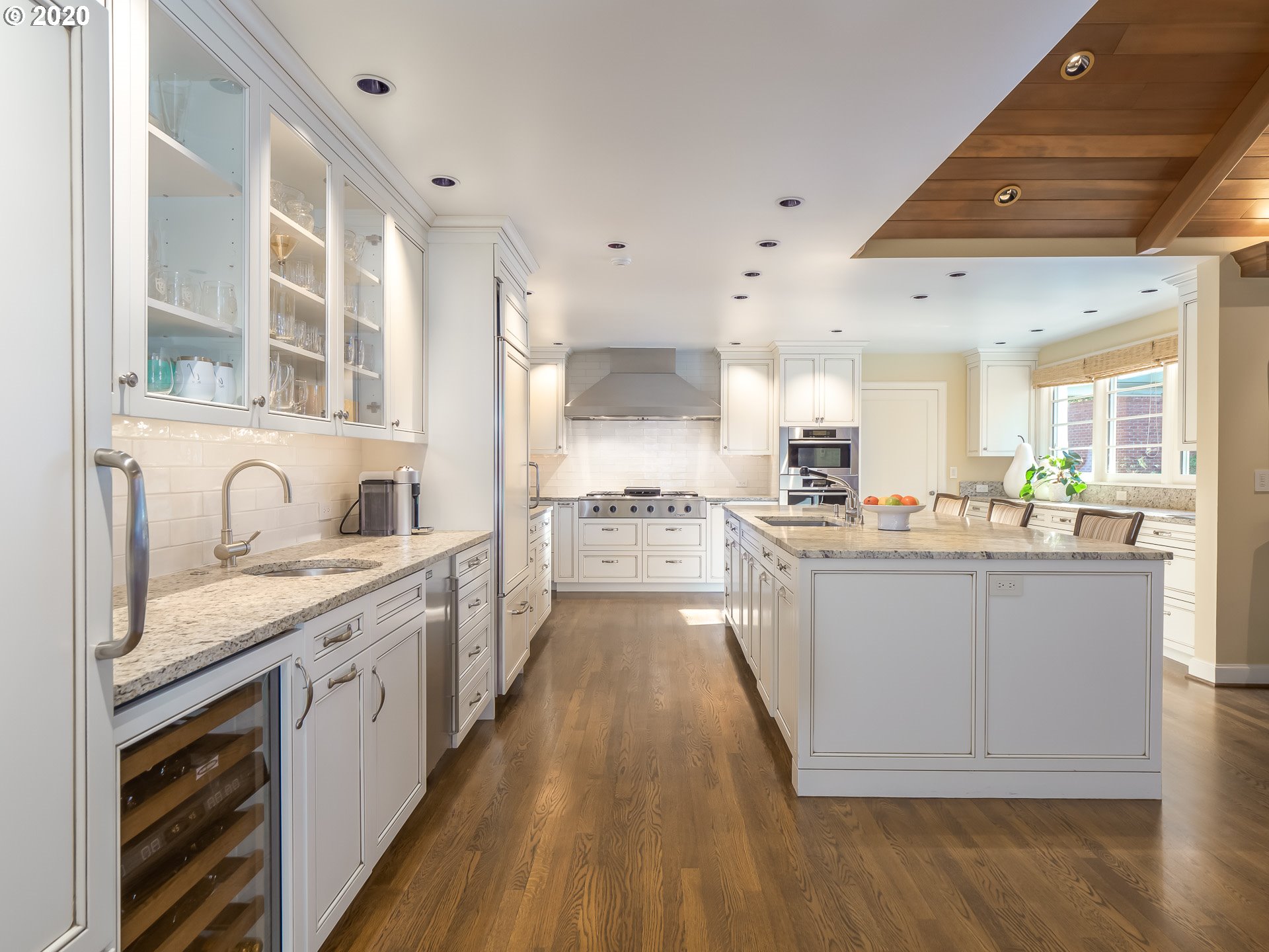 2425 South Military Road Portland, OR 97219 - Photo 8 of 32 Gallery Image 8