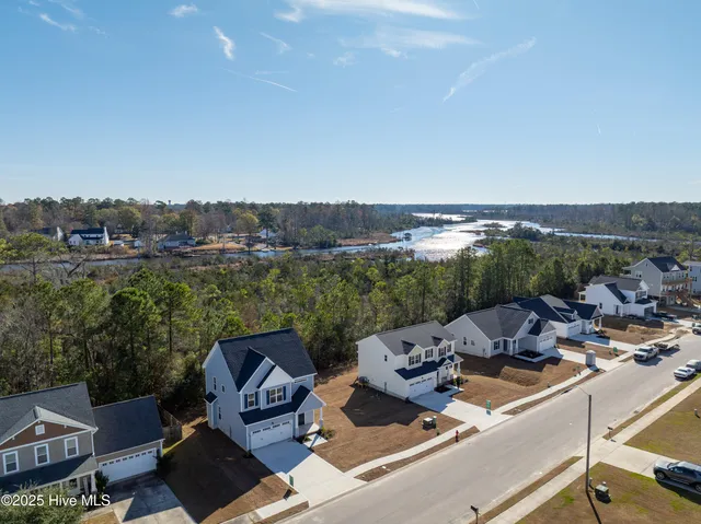 $327,500 | 711 Jasmine Lane, Jacksonville, NC 28546